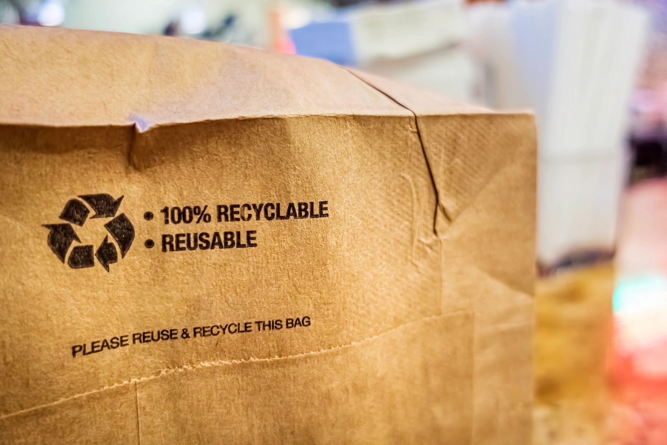 100% recyclable and reusable packaging